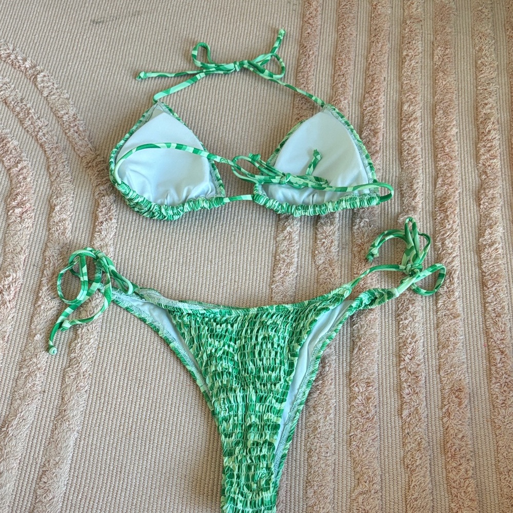 Green Ruched Bikini Set - Picture 2 of 2
